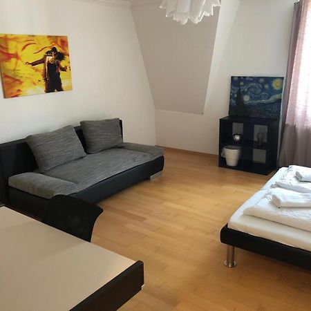 Zuerizimmer Zürich Exterior foto